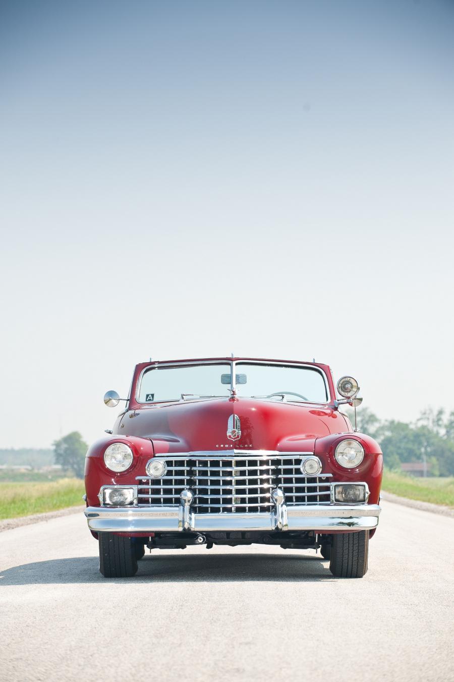  Cadillac Series 62 Convertible Coupe 1942 года  (фото 5 из 48)